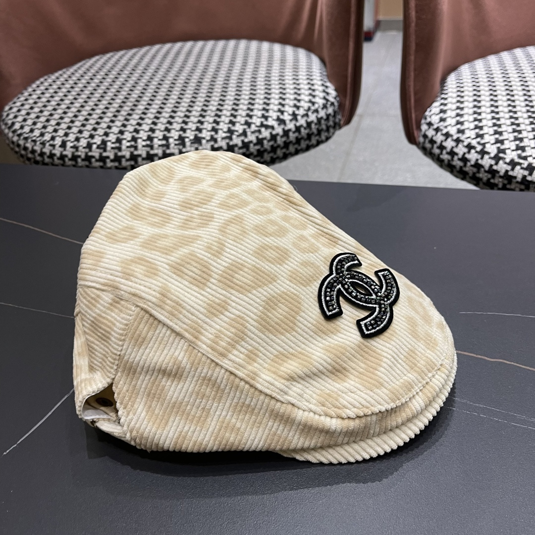  香奈儿 2025 新款豹纹前进帽子女生经典复古鸭舌帽甜
酷辣妺个性蓓蕾帽