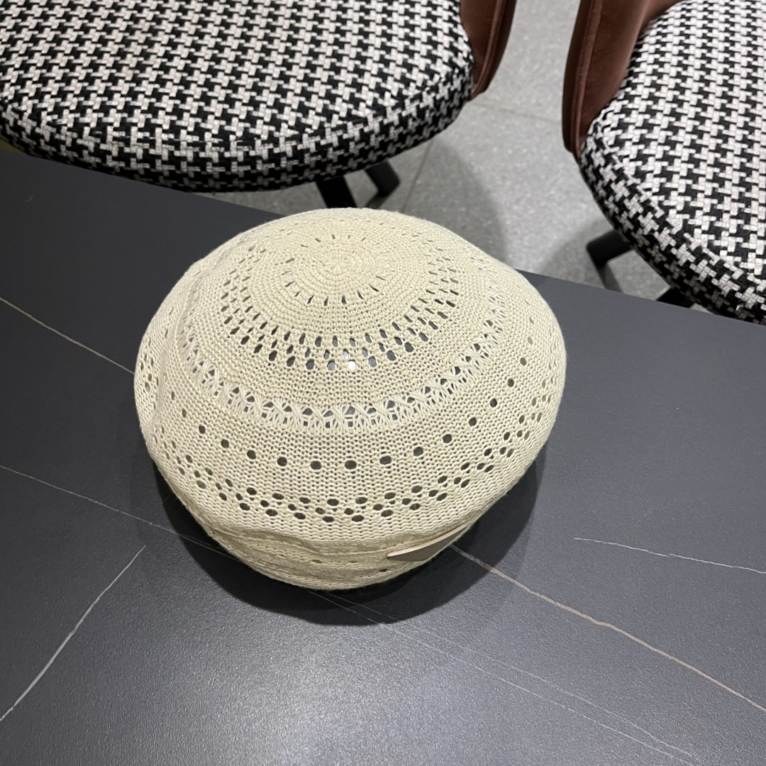  普拉达 纯色镂空薄款贝雷帽女2025新款夏季文艺百搭画家帽时尚八角帽