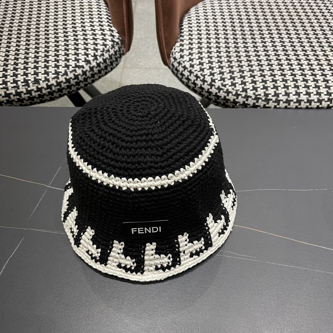  芬迪 春秋韩版手工编织小众绣花盆帽薄款气质出街显
脸小渔夫帽毛线帽潮