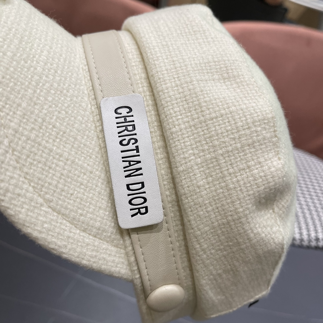  迪奥 韩版贝雷帽女早春新款高级感百搭品脸小八角帽报童画家帽子