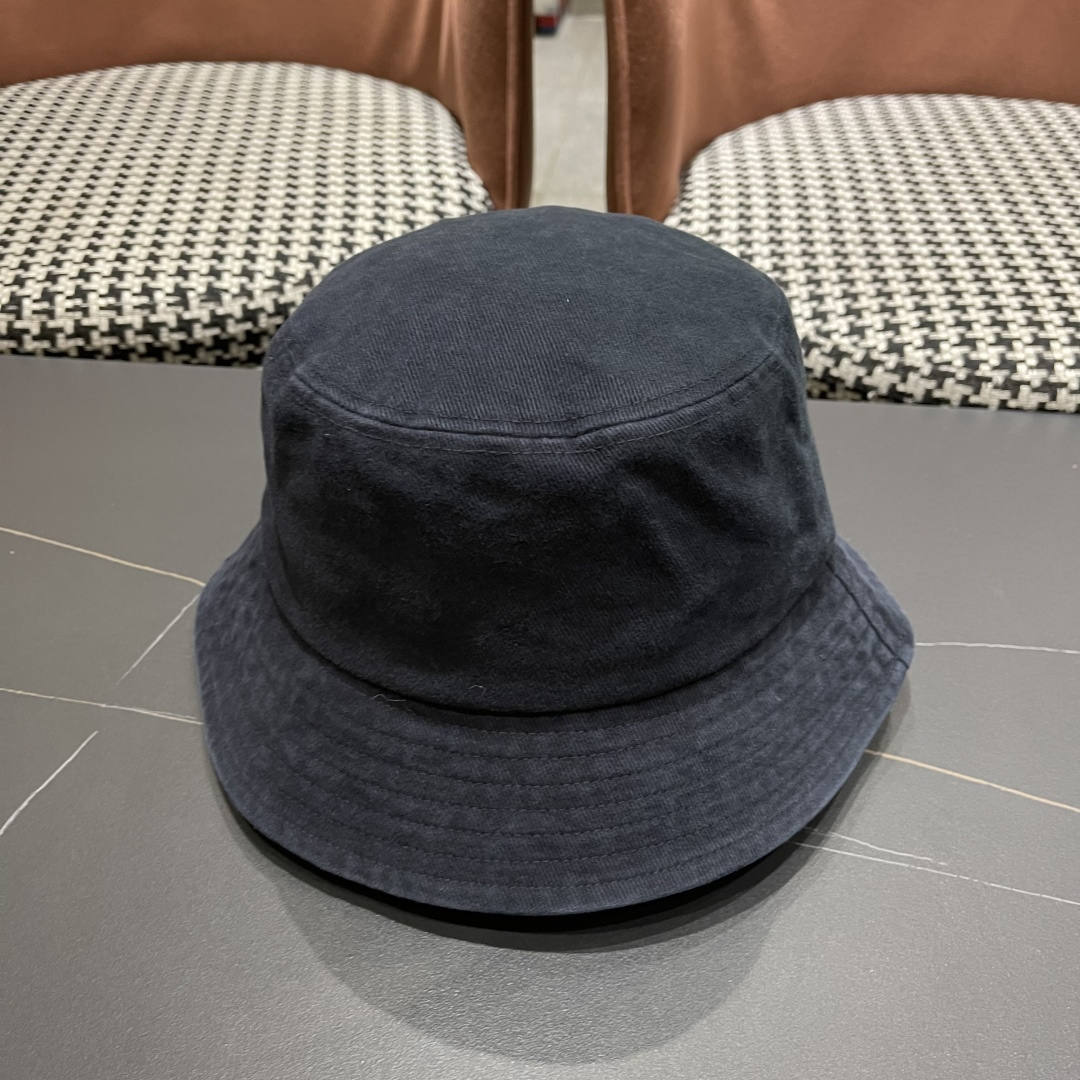  Moncler蒙口做旧复古洗水2025新款秋款渔夫帽，经典流行款，质量超赞，