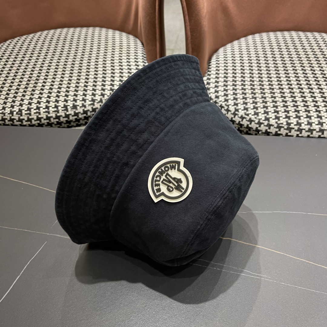  Moncler蒙口做旧复古洗水2025新款秋款渔夫帽，经典流行款，质量超赞，