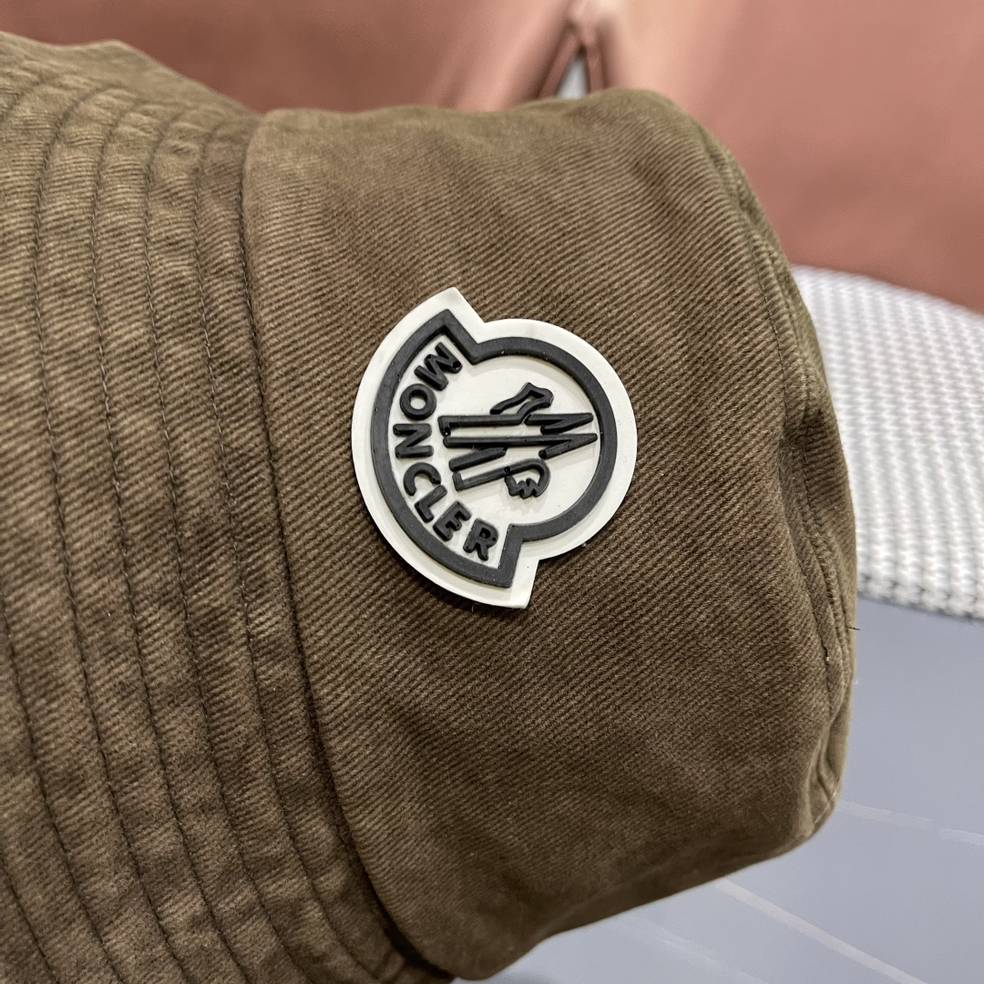  Moncler蒙口做旧复古洗水2025新款秋款渔夫帽，经典流行款，质量超赞，