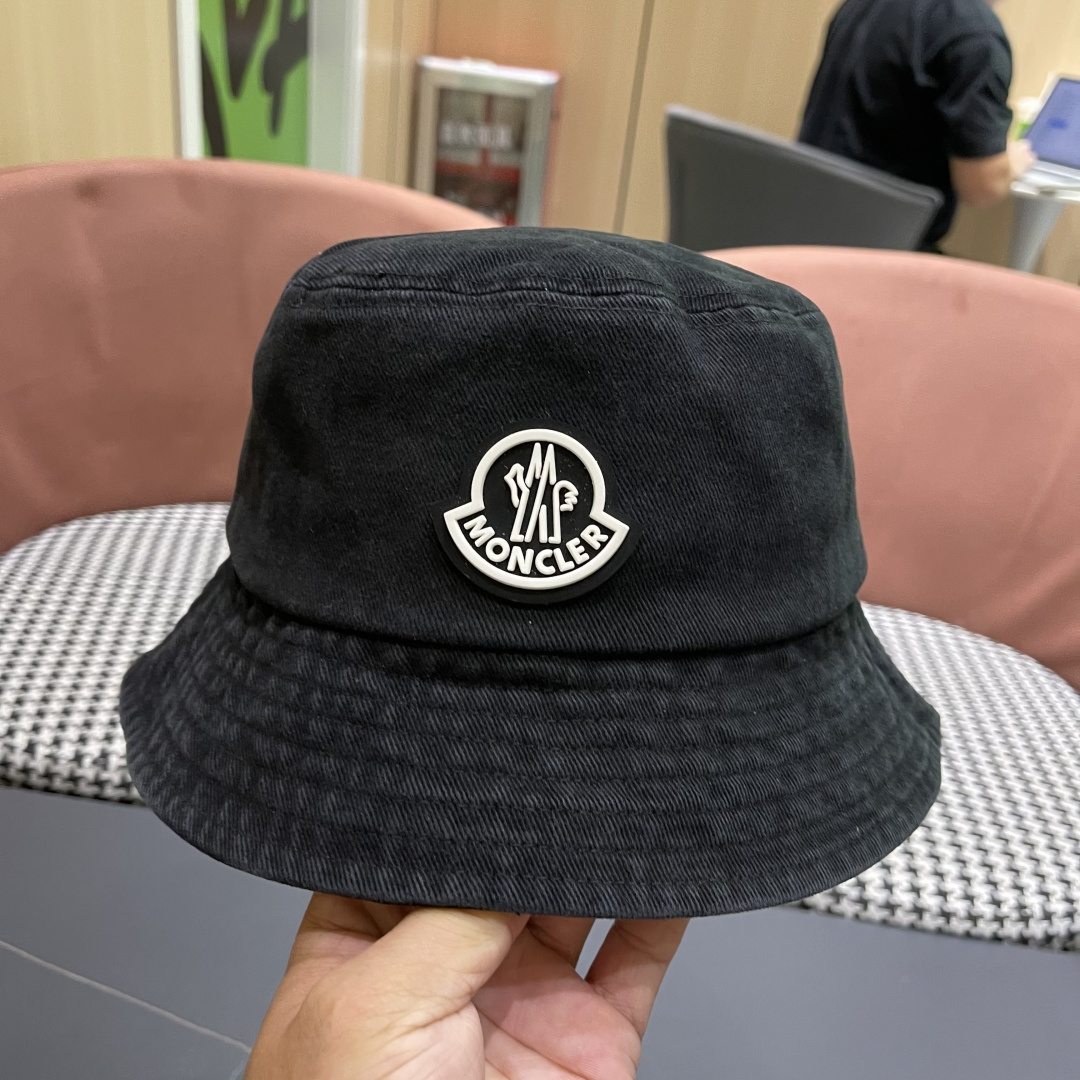  Moncler蒙口做旧复古洗水2025新款秋款渔夫帽，经典流行款，质量超赞，