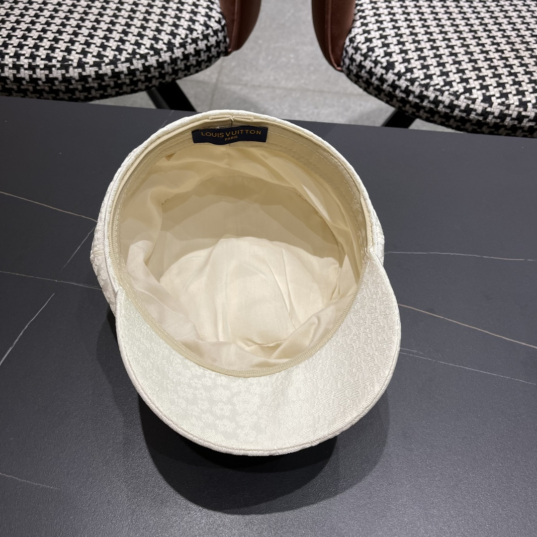  Lv路易威登 碎花蕾丝贝雷帽女夏季薄款透气品脸小八角
帽韩版百搭报童画家帽子