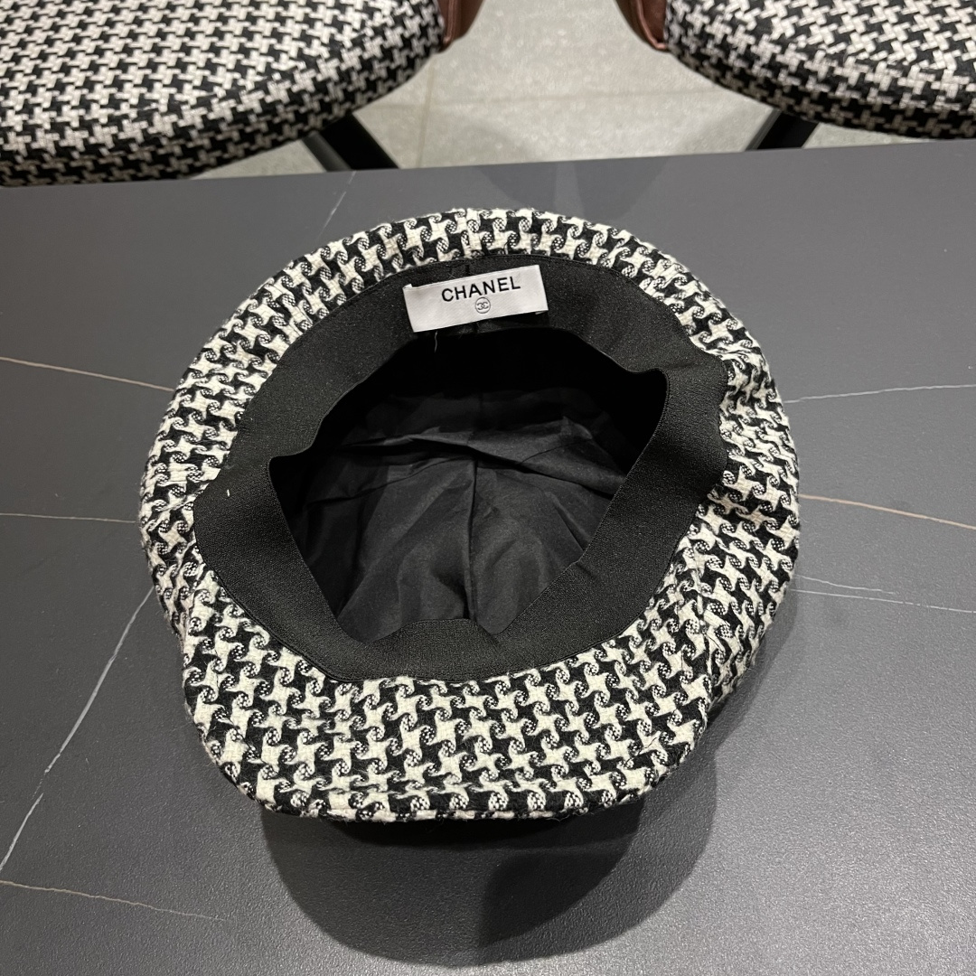  香奈儿 千鸟格云朵八角帽子女时尚秋冬复古英伦画家帽
韩版时尚百搭贝雷帽