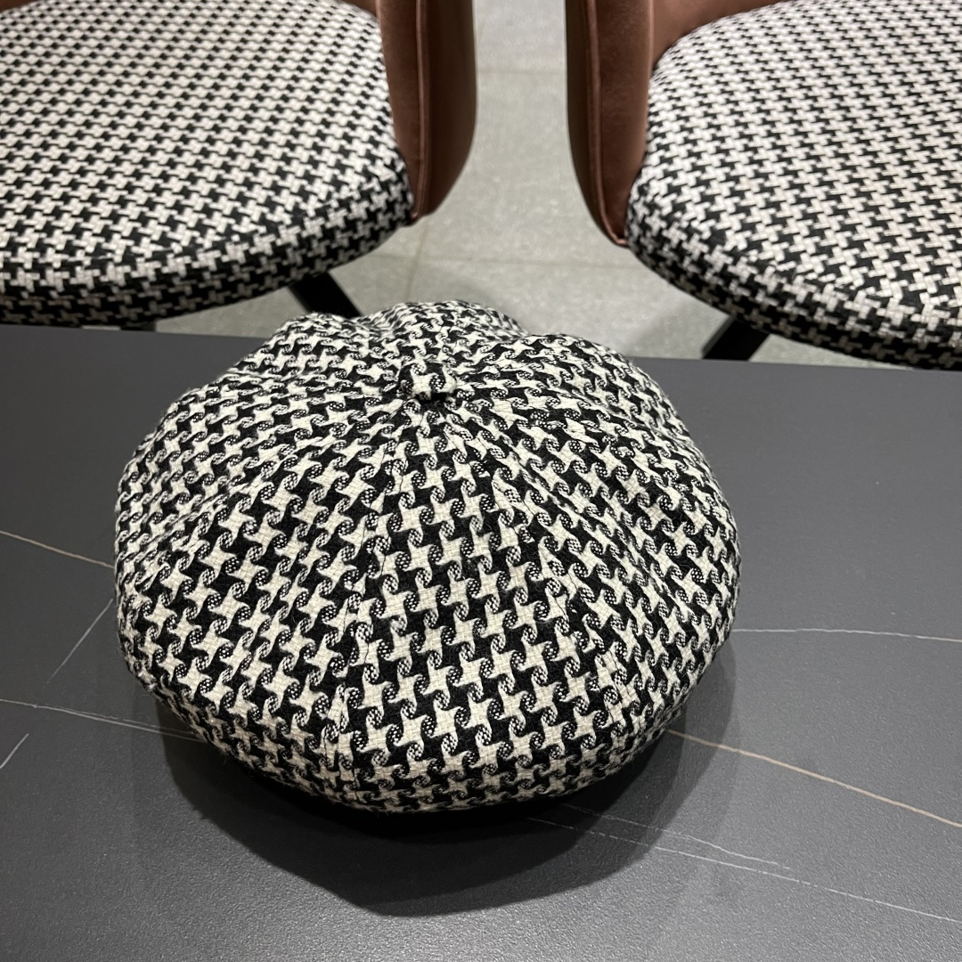  香奈儿 千鸟格云朵八角帽子女时尚秋冬复古英伦画家帽
韩版时尚百搭贝雷帽