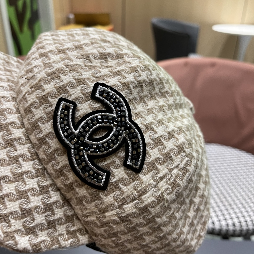  香奈儿 千鸟格云朵八角帽子女时尚秋冬复古英伦画家帽
韩版时尚百搭贝雷帽