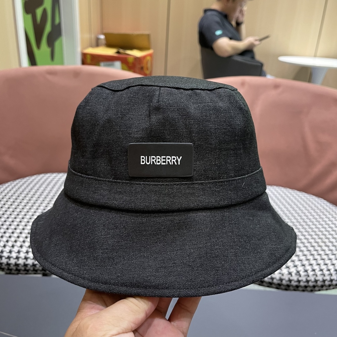  Burberry巴宝莉渔夫帽，2025早秋渔夫帽大牌高级十感足！简约尚时风