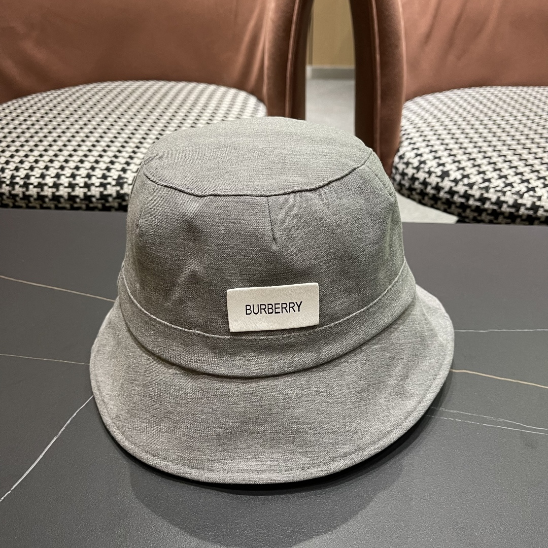 Burberry巴宝莉渔夫帽，2025早秋渔夫帽大牌高级十感足！简约尚时风