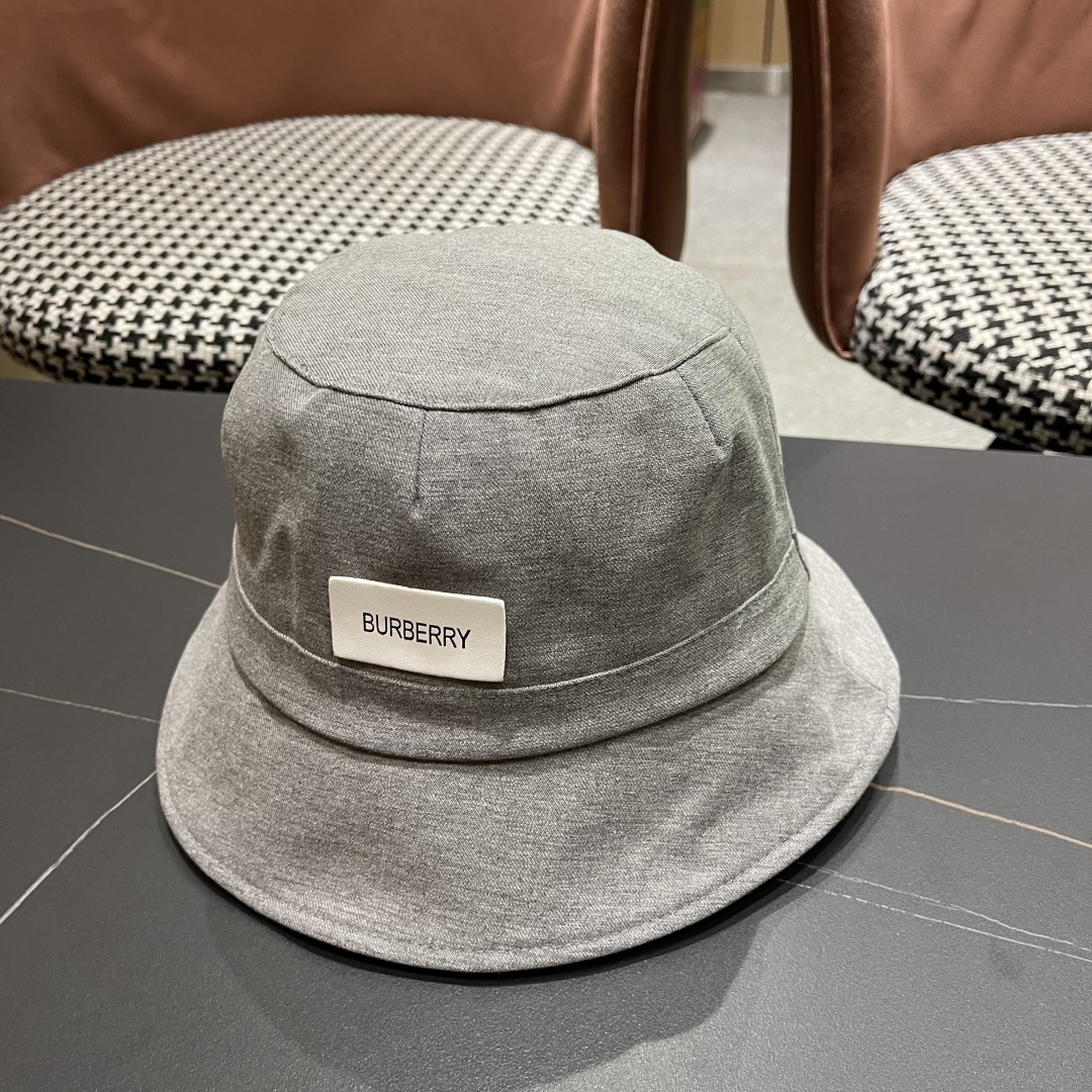  Burberry巴宝莉渔夫帽，2025早秋渔夫帽大牌高级十感足！简约尚时风