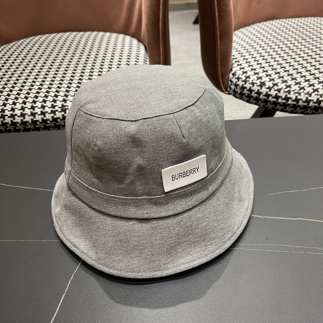  Burberry巴宝莉渔夫帽，2025早秋渔夫帽大牌高级十感足！简约尚时风