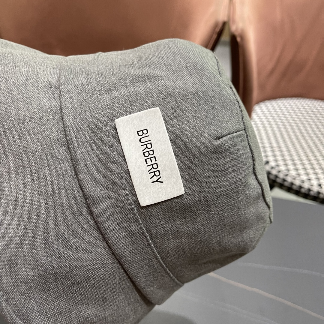  Burberry巴宝莉渔夫帽，2025早秋渔夫帽大牌高级十感足！简约尚时风