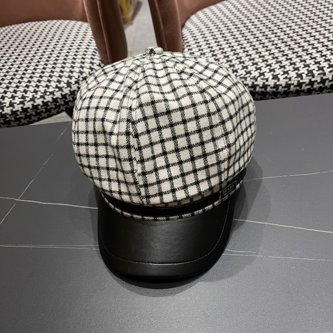 普拉达 2025 新款韩版格纹贝雷帽女春秋百搭显脸小
休闲画家帽潮八角帽