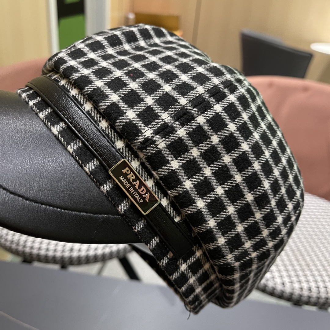  普拉达 2025 新款韩版格纹贝雷帽女春秋百搭显脸小
休闲画家帽潮八角帽