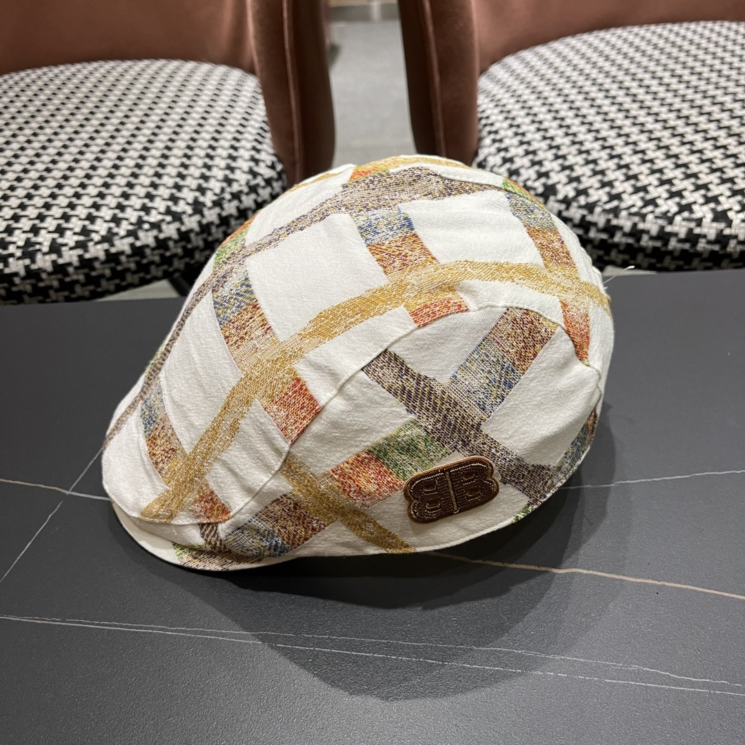  巴黎世家 春夏季男女帽子薄款透气复古英伦格纹潮流前进
帽时尚洋气休闲帽