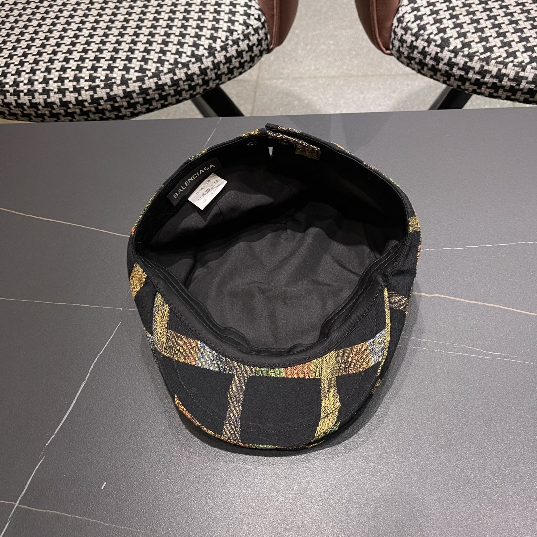  巴黎世家 春夏季男女帽子薄款透气复古英伦格纹潮流前进
帽时尚洋气休闲帽