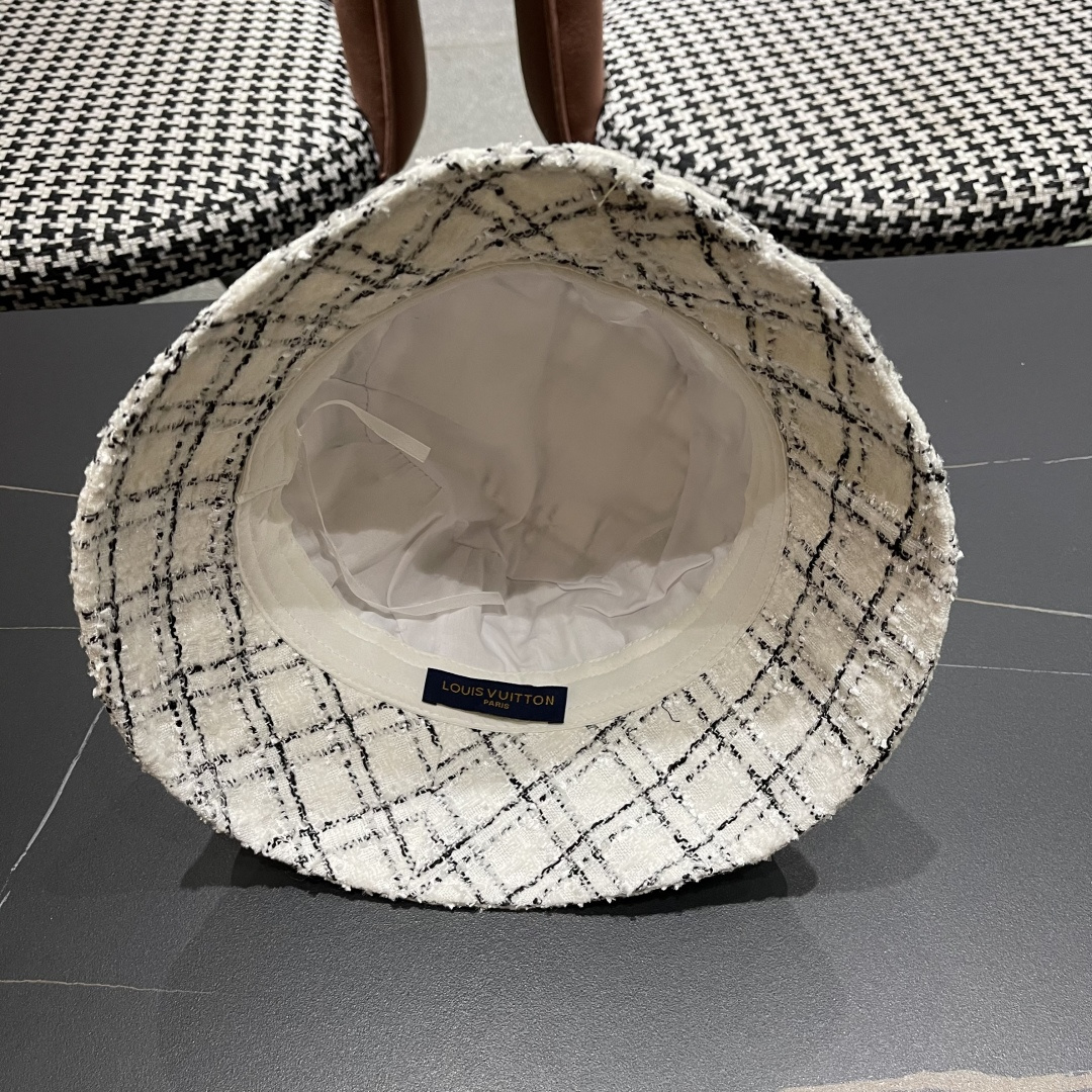  Lv路易威登 2025年新款小标格纹渔夫帽子女春秋时尚遮阳
盆帽可折叠气质显脸小