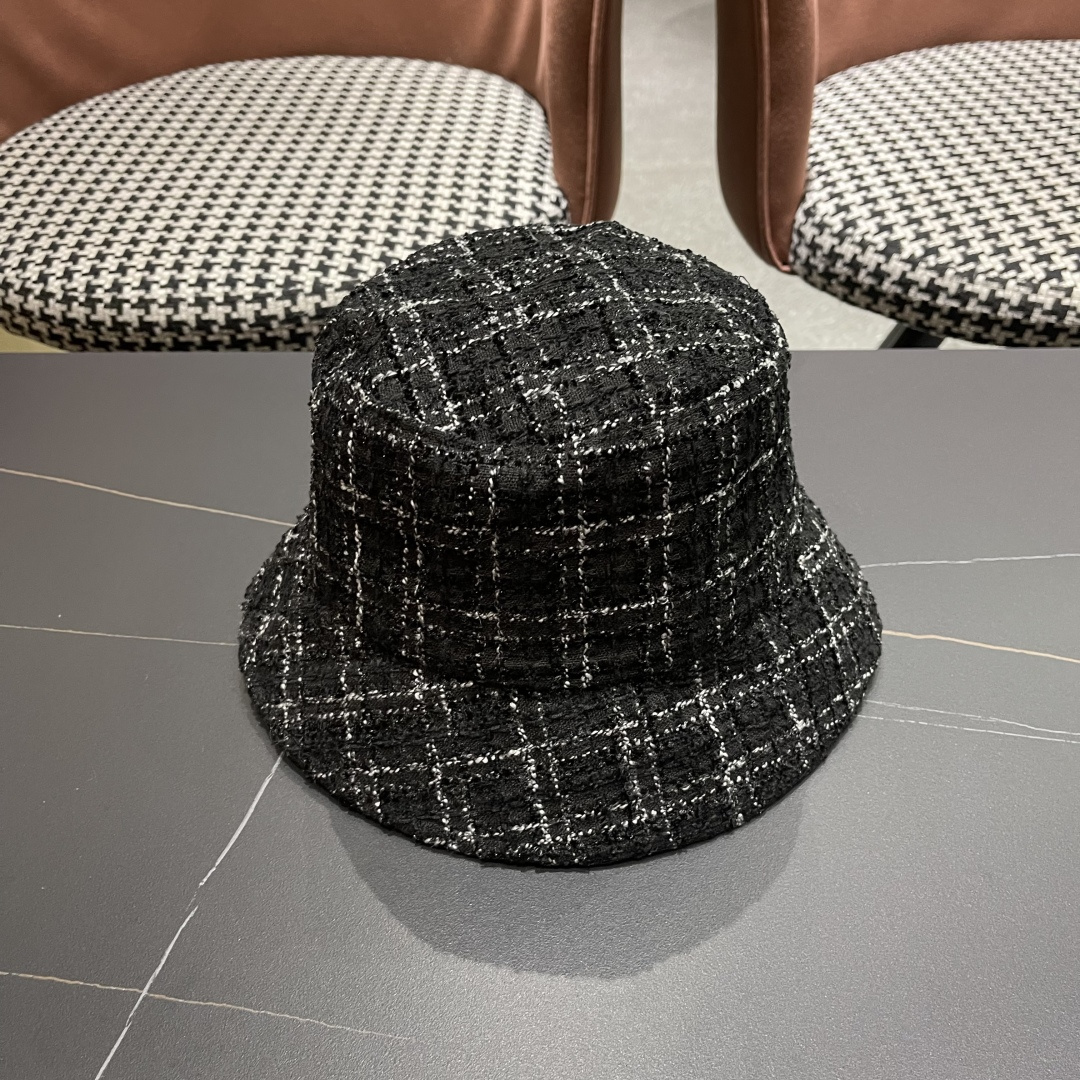  Lv路易威登 2025年新款小标格纹渔夫帽子女春秋时尚遮阳
盆帽可折叠气质显脸小