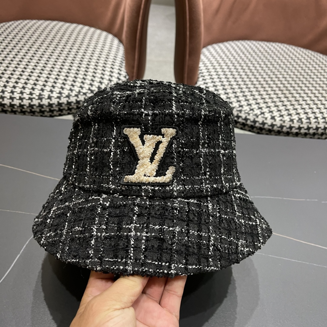  Lv路易威登 2025年新款小标格纹渔夫帽子女春秋时尚遮阳
盆帽可折叠气质显脸小