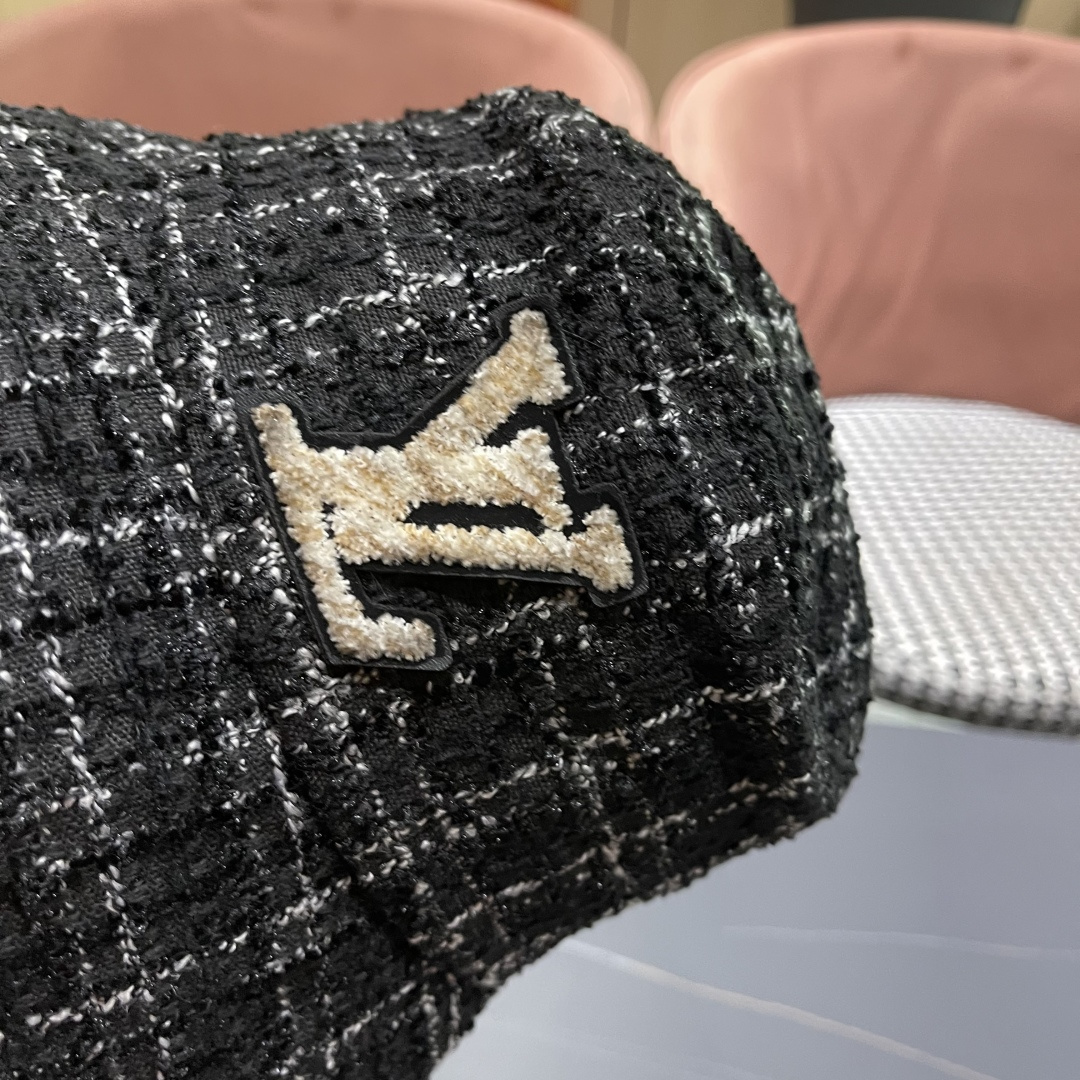  Lv路易威登 2025年新款小标格纹渔夫帽子女春秋时尚遮阳
盆帽可折叠气质显脸小