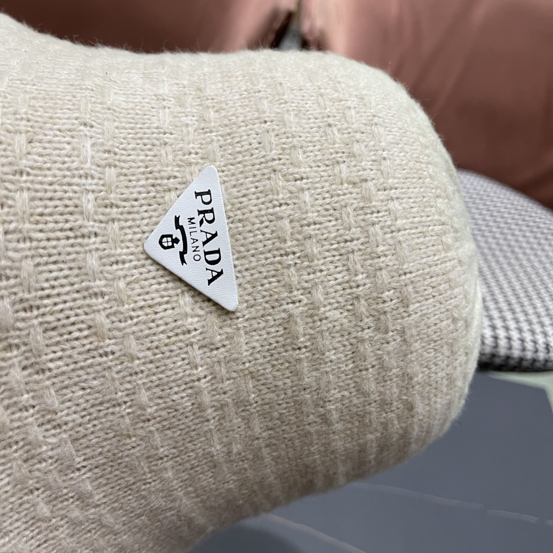 普拉达 日系针织渔夫帽子女春秋编织盆帽韩版潮百
搭遮脸洋气品脸小水桶帽