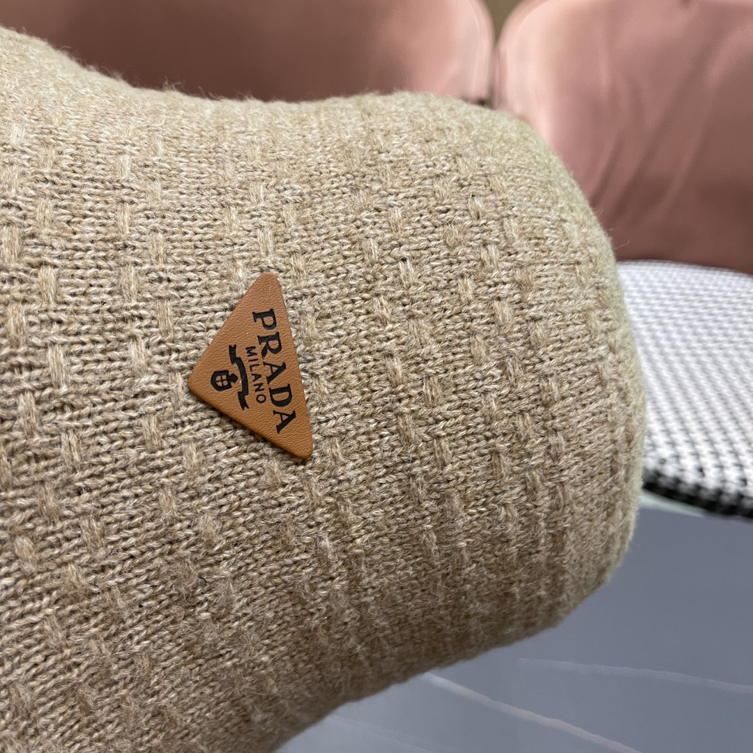 普拉达 日系针织渔夫帽子女春秋编织盆帽韩版潮百
搭遮脸洋气品脸小水桶帽