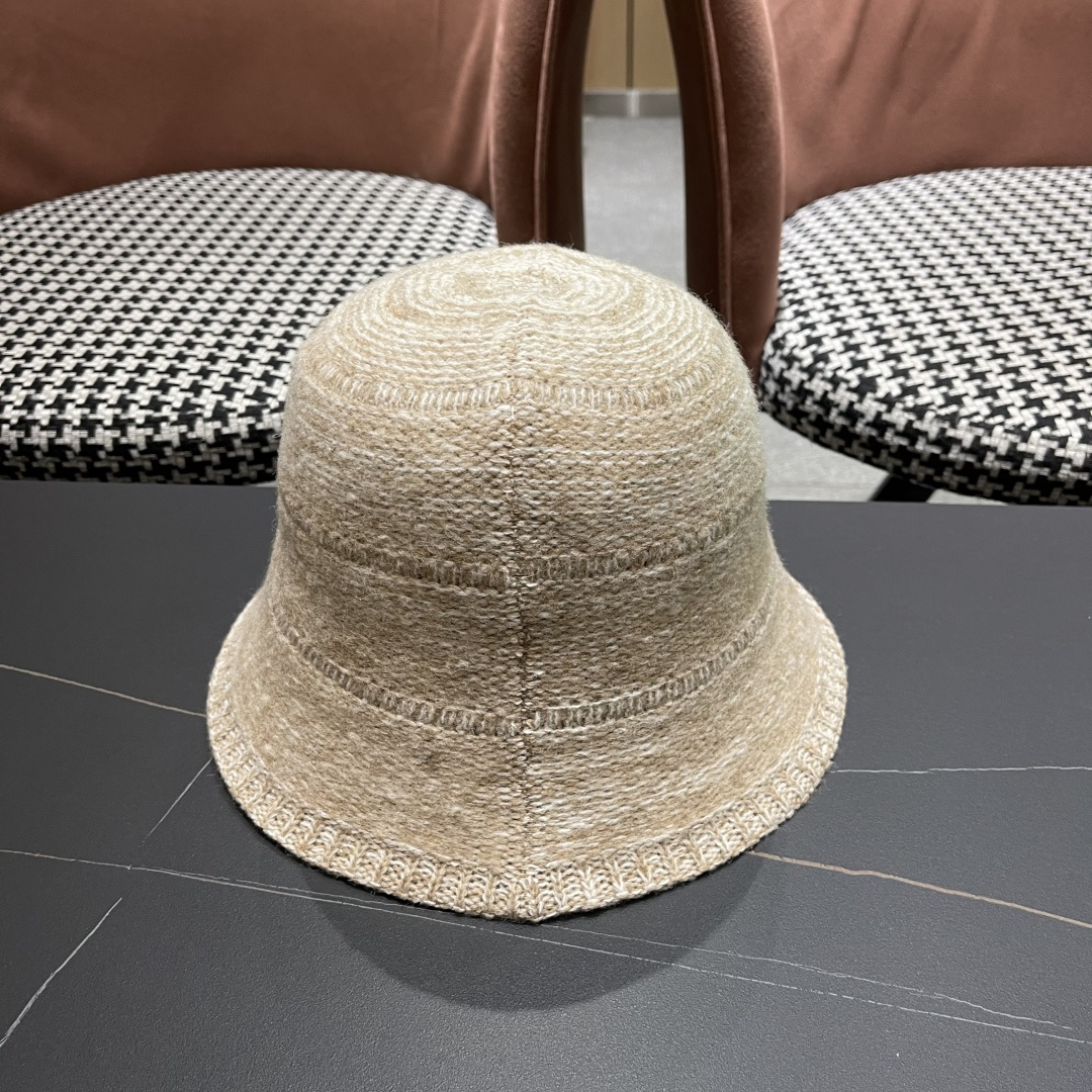  香奈儿 2025混色针织简约新款渔夫帽女士春季气
质百搭防晒水桶帽遮阳盆帽子潮