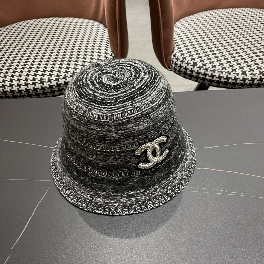  香奈儿 2025混色针织简约新款渔夫帽女士春季气
质百搭防晒水桶帽遮阳盆帽子潮