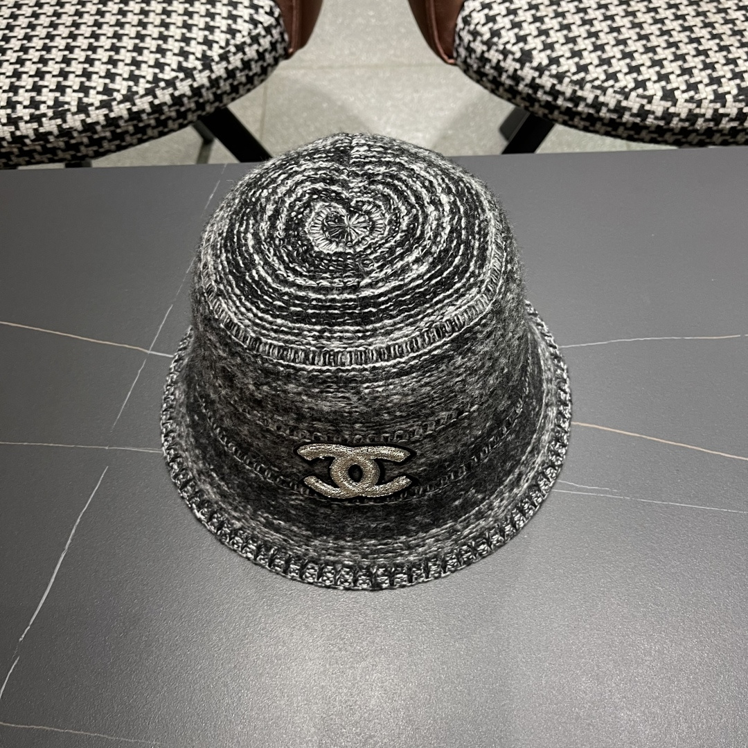  香奈儿 2025混色针织简约新款渔夫帽女士春季气
质百搭防晒水桶帽遮阳盆帽子潮