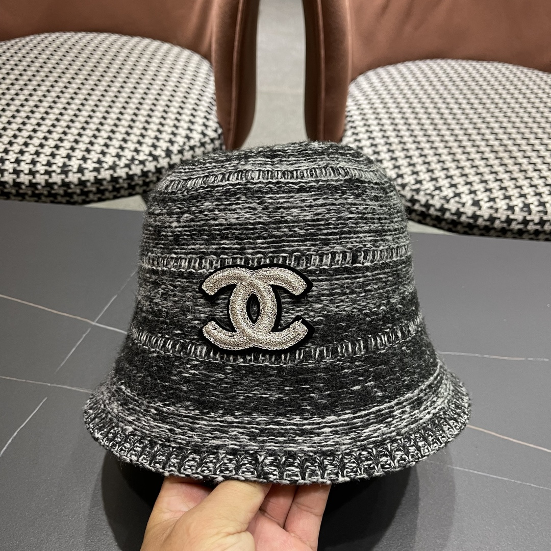  香奈儿 2025混色针织简约新款渔夫帽女士春季气
质百搭防晒水桶帽遮阳盆帽子潮