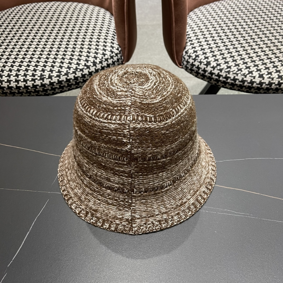  香奈儿 2025混色针织简约新款渔夫帽女士春季气
质百搭防晒水桶帽遮阳盆帽子潮