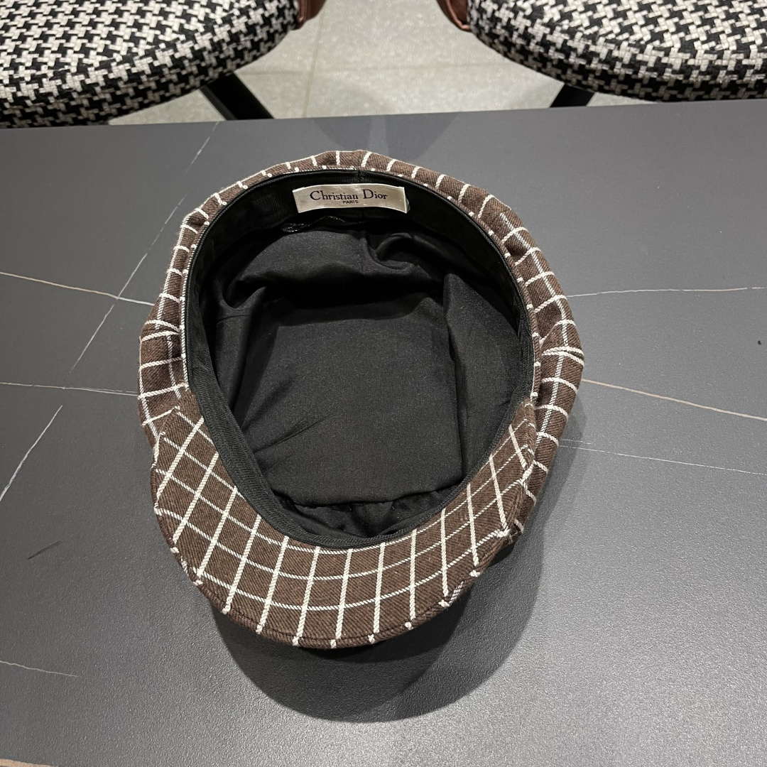  迪奥2025韩版八角帽子女士轻薄格子鸭舌帽秋天学生画家
帽薄款透气贝雷帽