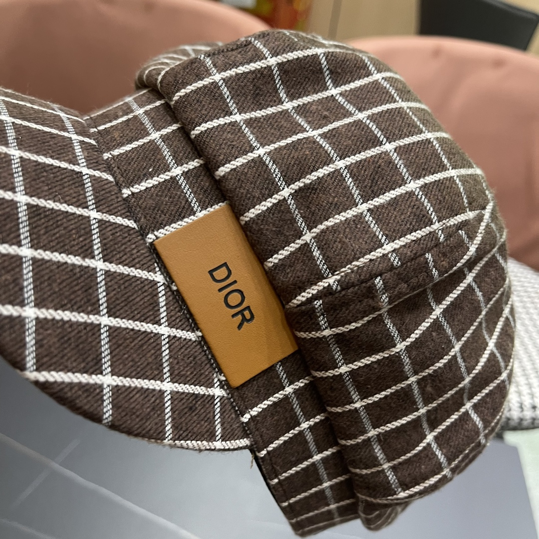  迪奥2025韩版八角帽子女士轻薄格子鸭舌帽秋天学生画家
帽薄款透气贝雷帽