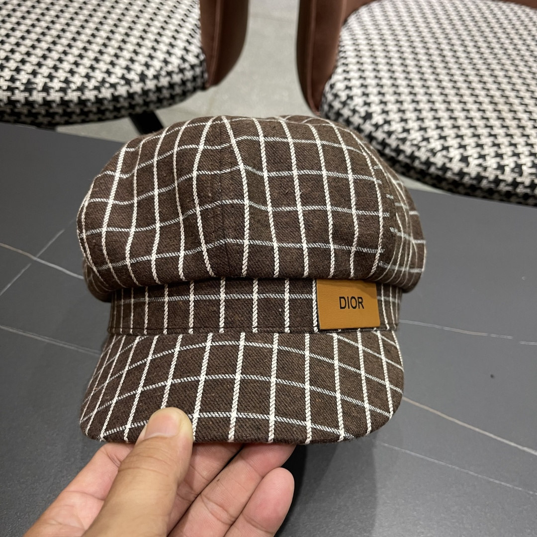  迪奥2025韩版八角帽子女士轻薄格子鸭舌帽秋天学生画家
帽薄款透气贝雷帽
