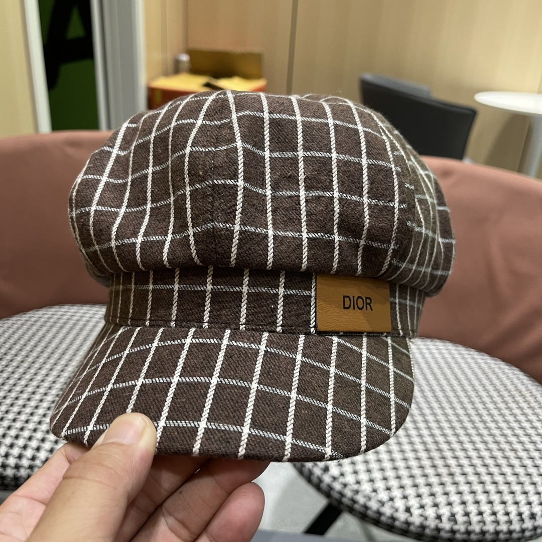  迪奥2025韩版八角帽子女士轻薄格子鸭舌帽秋天学生画家
帽薄款透气贝雷帽