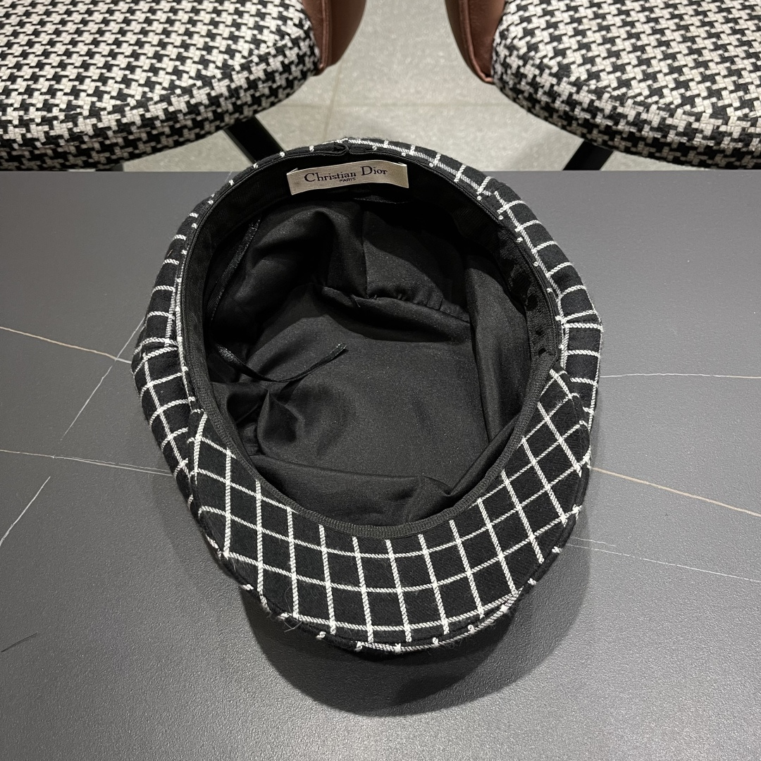  迪奥2025韩版八角帽子女士轻薄格子鸭舌帽秋天学生画家
帽薄款透气贝雷帽