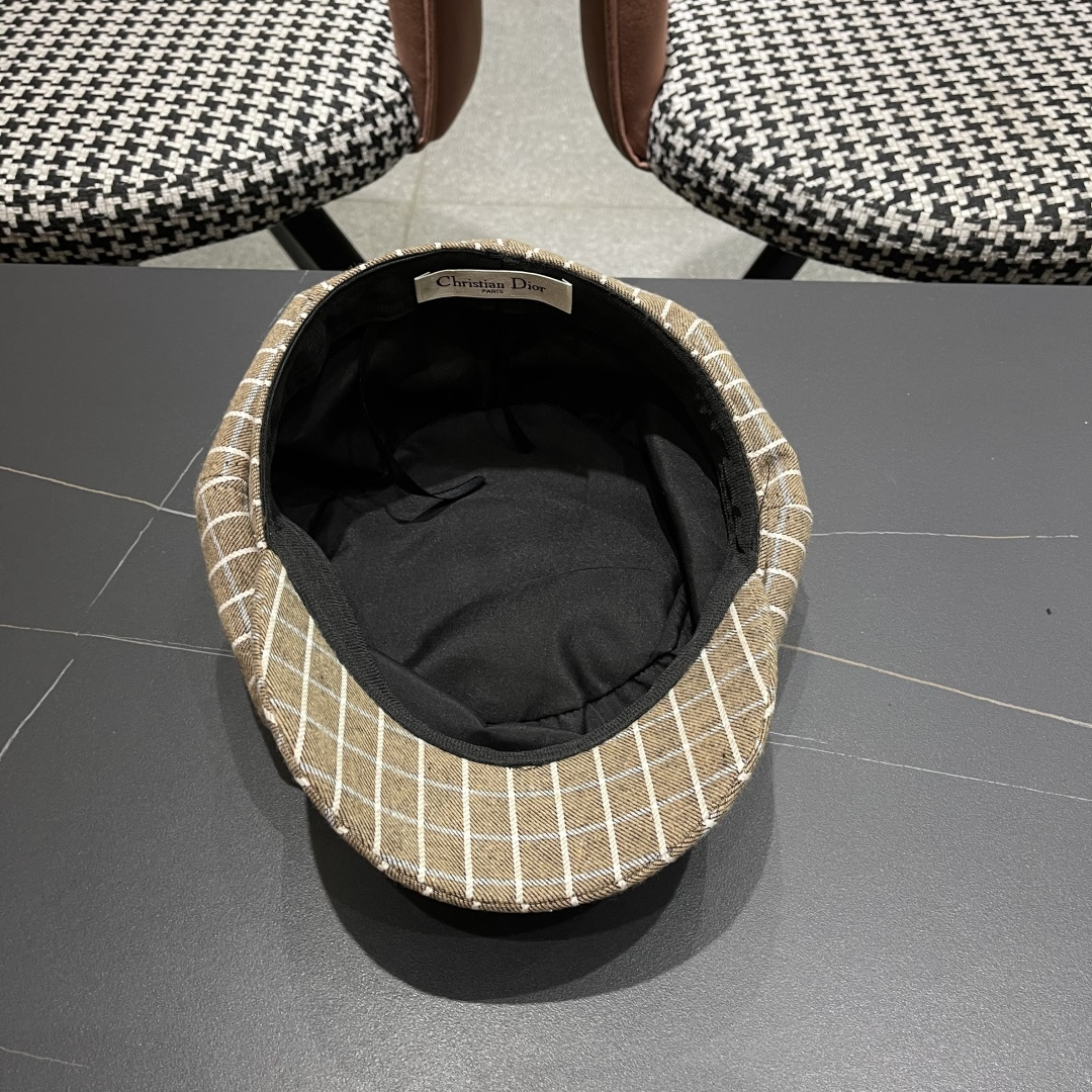  迪奥2025韩版八角帽子女士轻薄格子鸭舌帽秋天学生画家
帽薄款透气贝雷帽