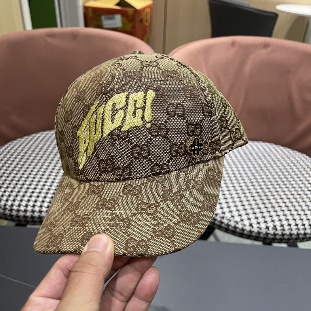  Gucci古奇新款原单棒球帽， 蛇年限定款，专柜11开模订制，完美对花，原版帆布面料，轻盈透气！基础头