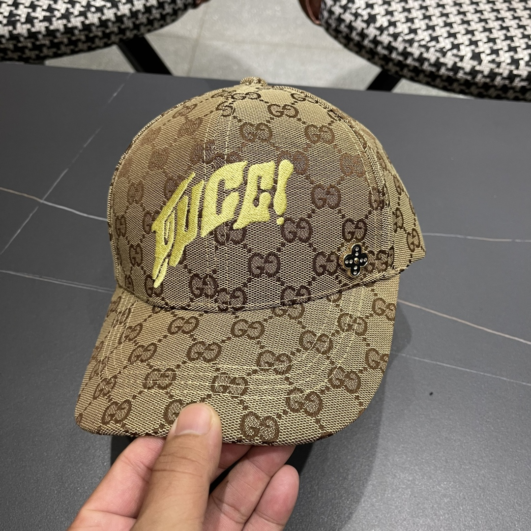  Gucci古奇新款原单棒球帽， 蛇年限定款，专柜11开模订制，完美对花，原版帆布面料，轻盈透气！基础头
