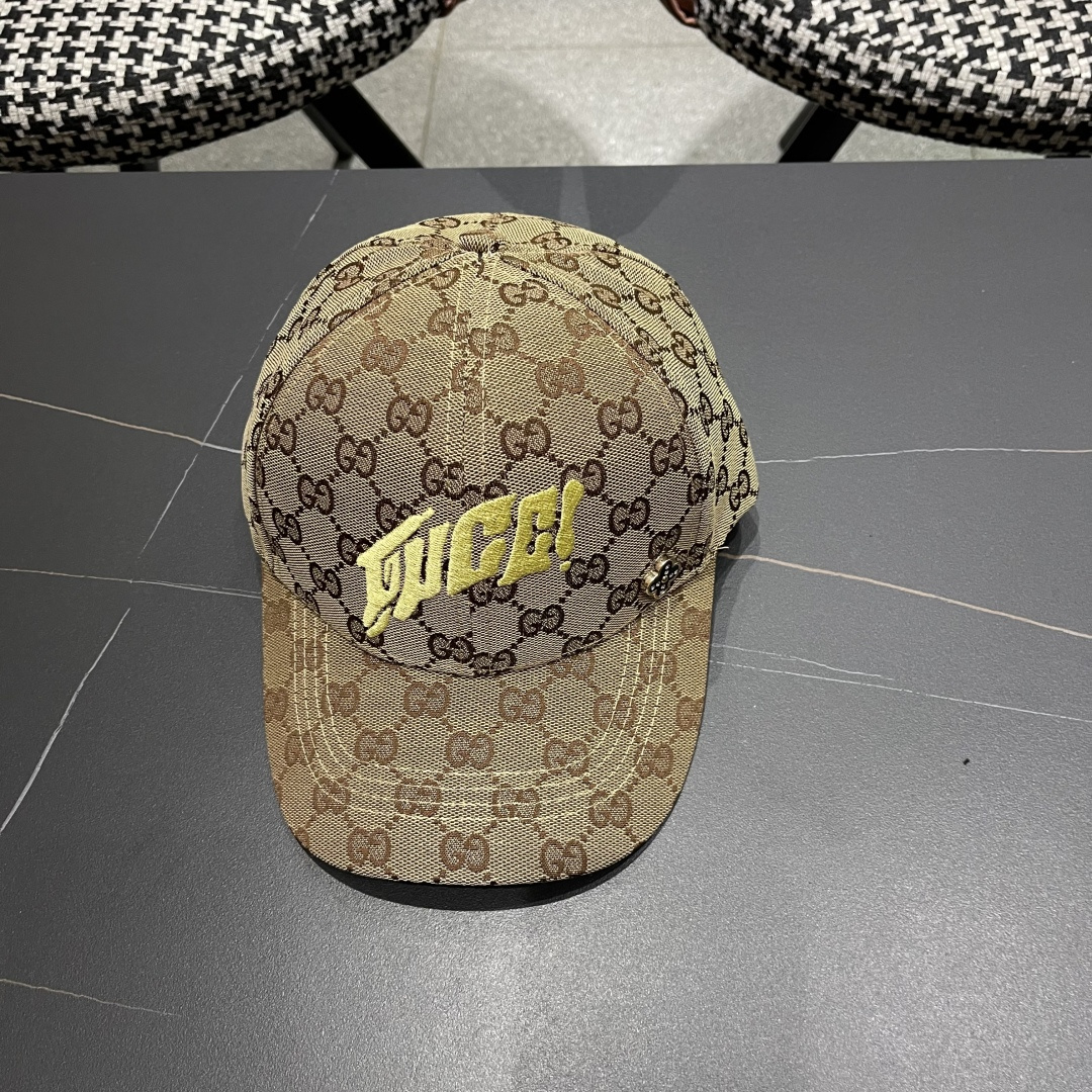  Gucci古奇新款原单棒球帽， 蛇年限定款，专柜11开模订制，完美对花，原版帆布面料，轻盈透气！基础头