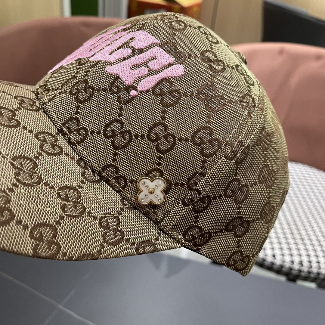  Gucci古奇新款原单棒球帽， 蛇年限定款，专柜11开模订制，完美对花，原版帆布面料，轻盈透气！基础头