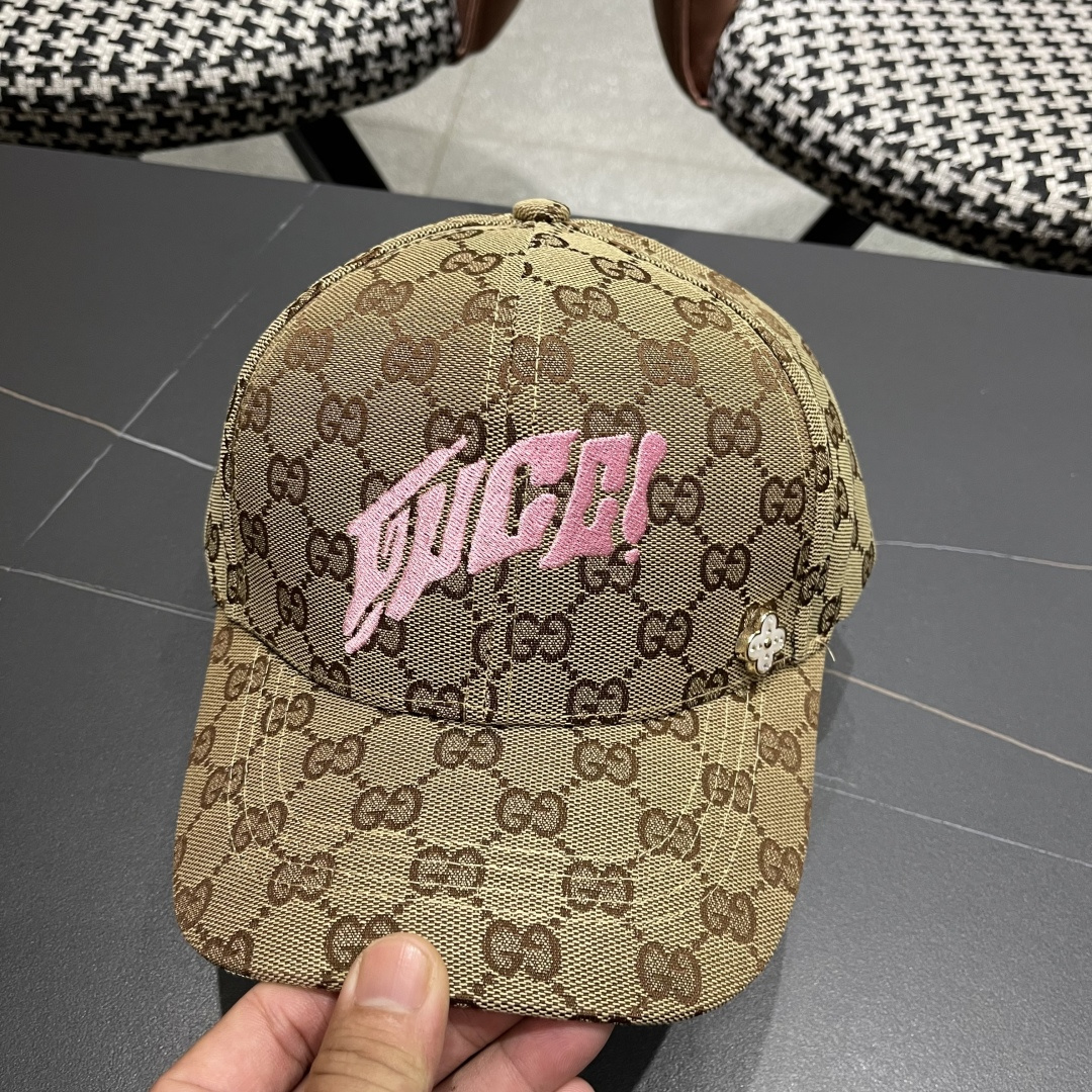  Gucci古奇新款原单棒球帽， 蛇年限定款，专柜11开模订制，完美对花，原版帆布面料，轻盈透气！基础头
