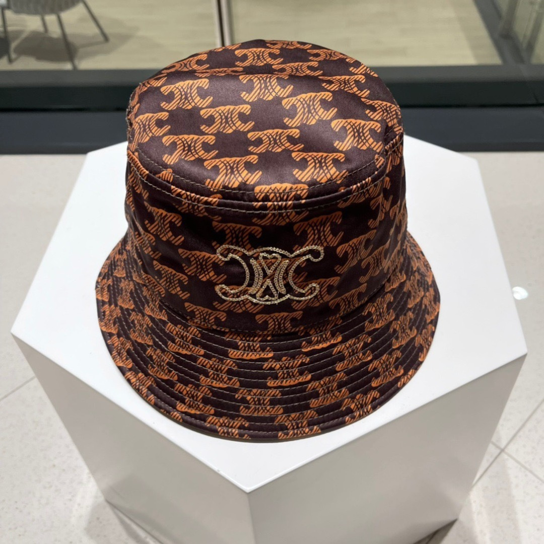   【CELINE赛琳】新款渔夫帽，细节满分，超大牌 好搭！