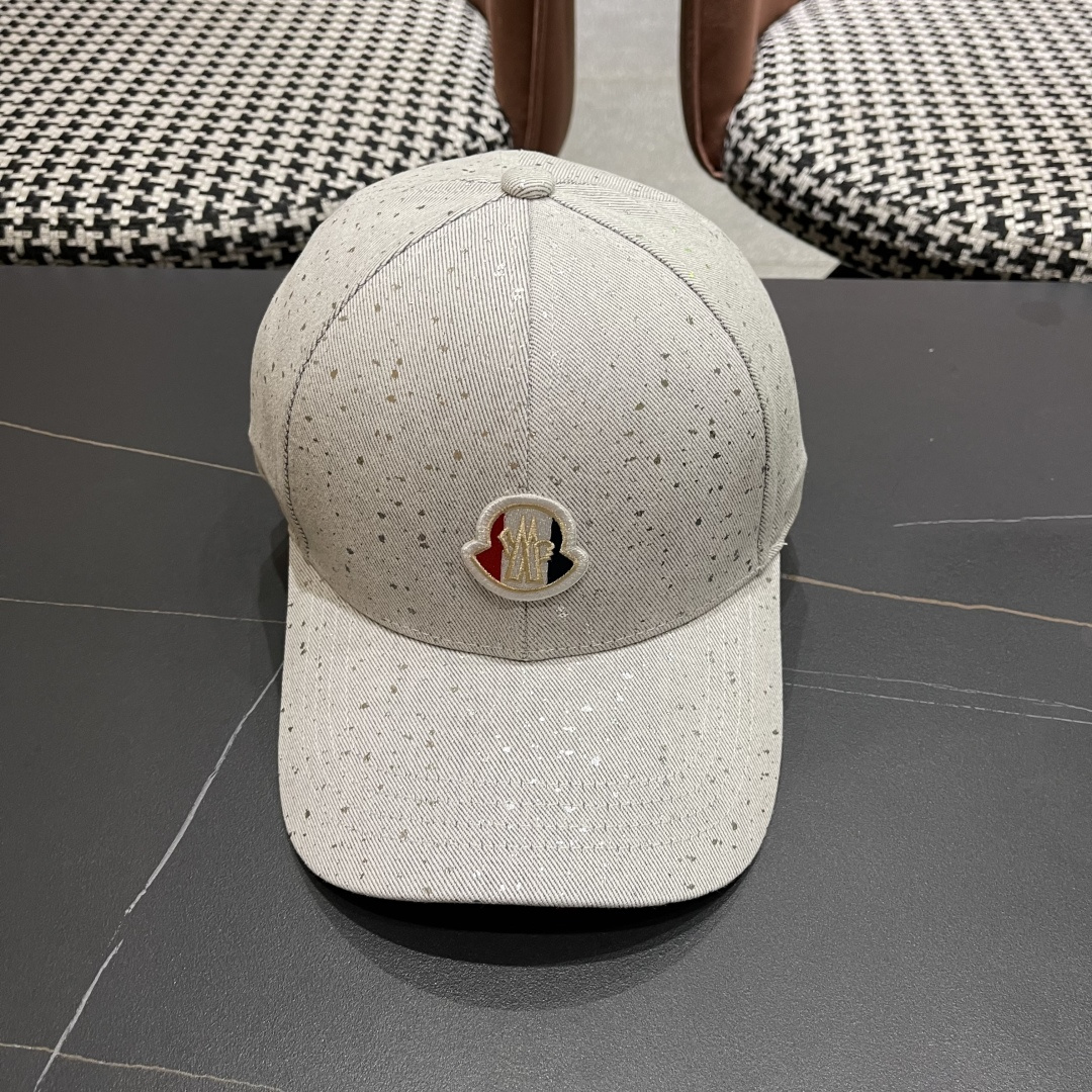 NO:358466,The new hat of the sequin baseball cap for women, all seasons, universal sun hat, internet celebrity street fashion curved brim sun protection baseball cap, straw hat, fisherman hat, baseball cap, hat, Moncler, espadrilles, hats蒙口 亮片棒球帽新款帽子女四季通用遮阳帽网红街头 时尚弯檐防晒鸭舌帽帽子草帽渔夫帽棒球帽,帽子,Moncler,espadrilles,hats,hat