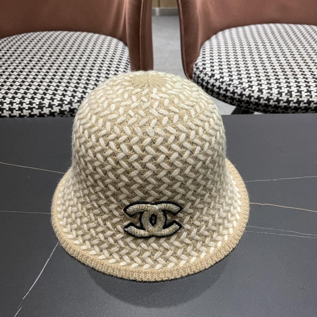  香奈儿 网红同款渔夫帽盆帽女士秋冬季保暖圆顶水桶帽
舒适有型韩版潮帽