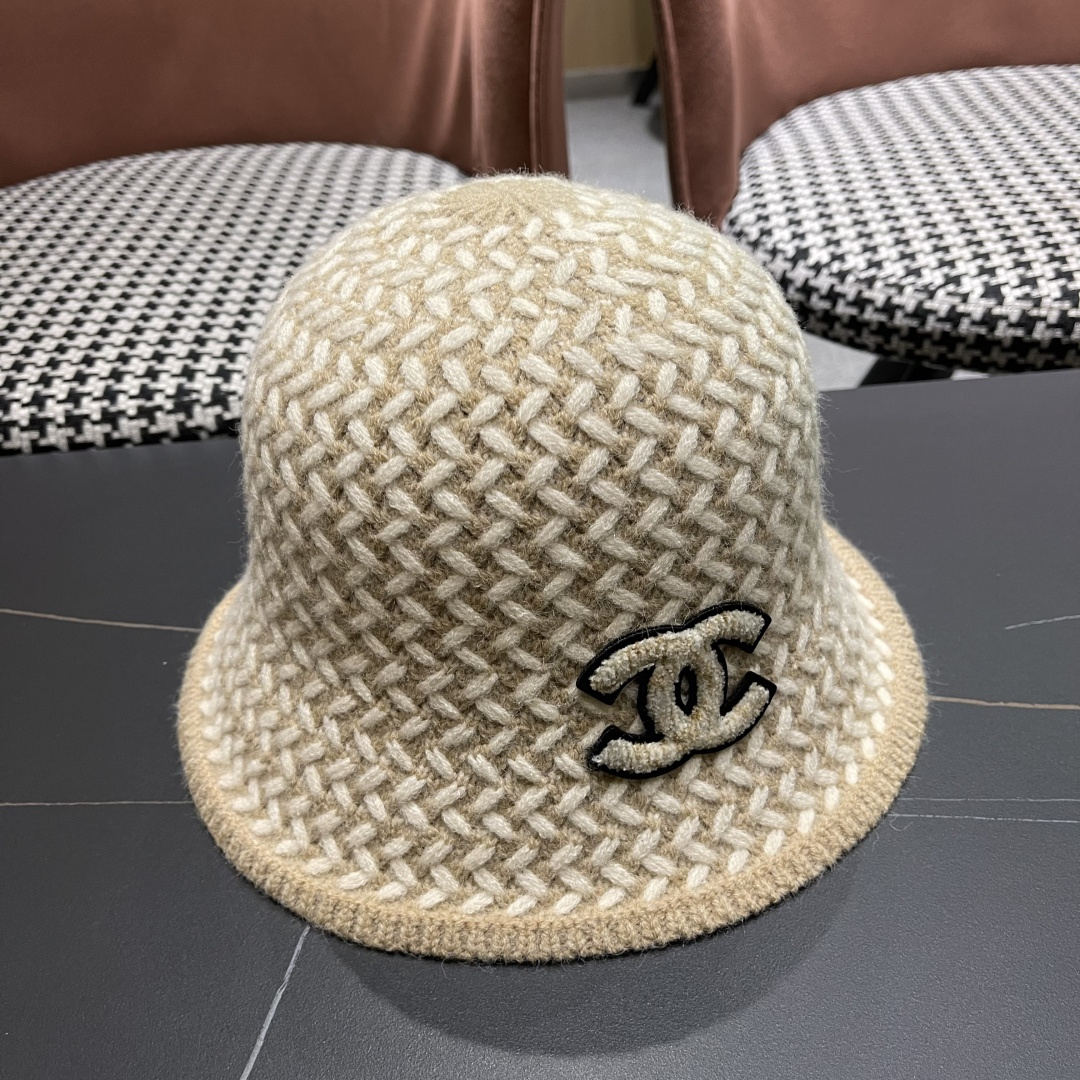  香奈儿 网红同款渔夫帽盆帽女士秋冬季保暖圆顶水桶帽
舒适有型韩版潮帽