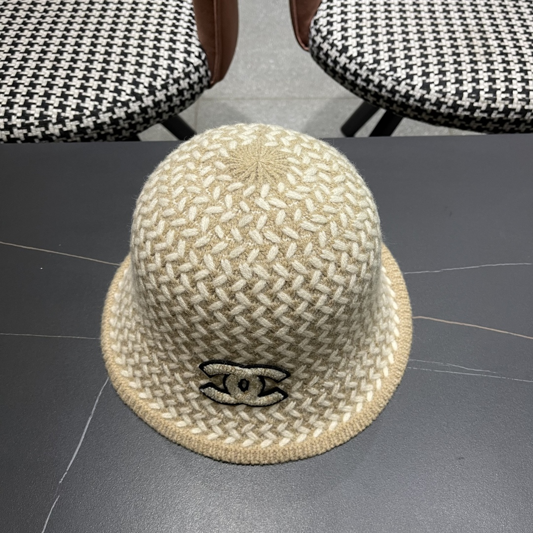  香奈儿 网红同款渔夫帽盆帽女士秋冬季保暖圆顶水桶帽
舒适有型韩版潮帽