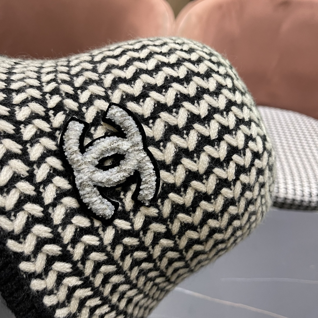  香奈儿 网红同款渔夫帽盆帽女士秋冬季保暖圆顶水桶帽
舒适有型韩版潮帽