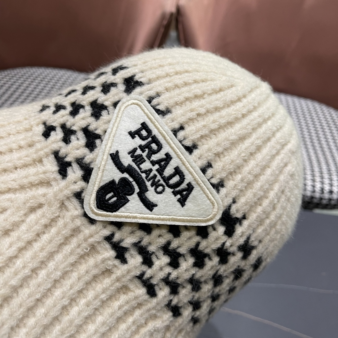  普拉达 日系纯色针织镂空渔夫帽子女秋冬季2025新款盆帽